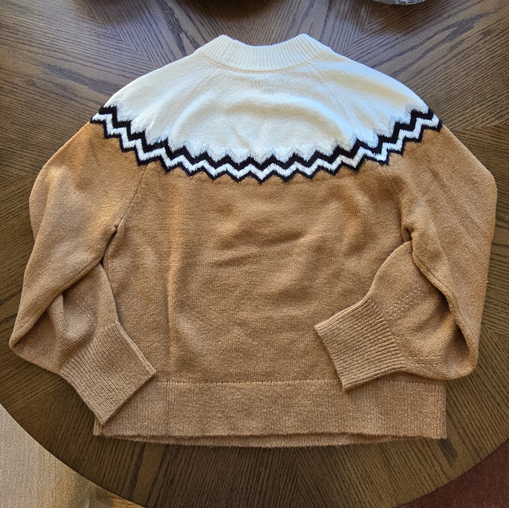 ANN TAYLOR Soft Sweater Weather Charlie Brown 🤎
